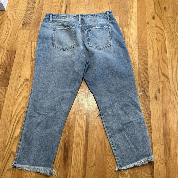 Flying Monkey Women's Denim Jeans Sz 32 Apart High Rise Straight Mom Ripped - Picture 2 of 4